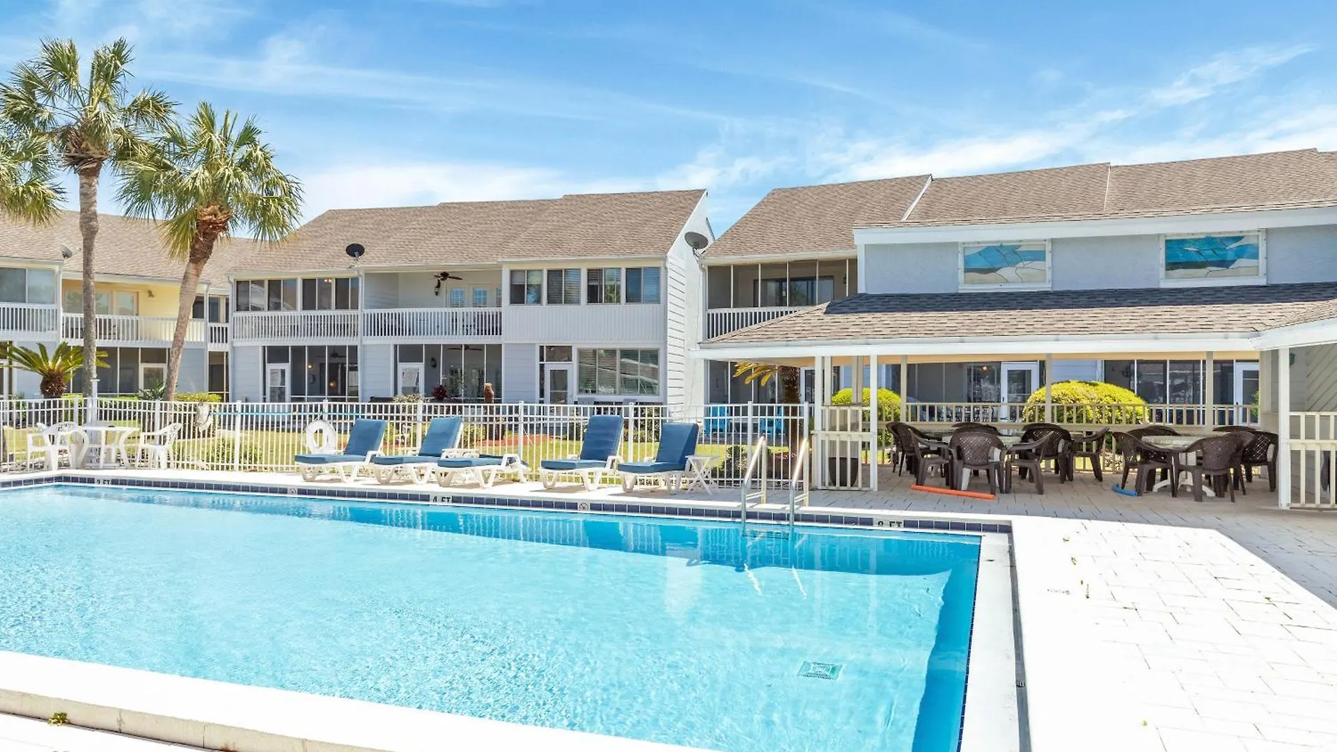 Apartment Sandpiper Cove 1082- By Holiday Isle Properties Destin