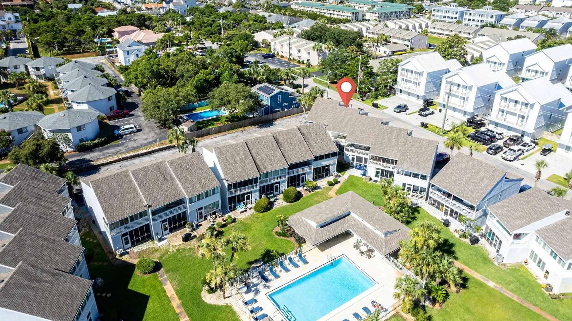 Sandpiper Cove 1082- By Holiday Isle Properties Destin
