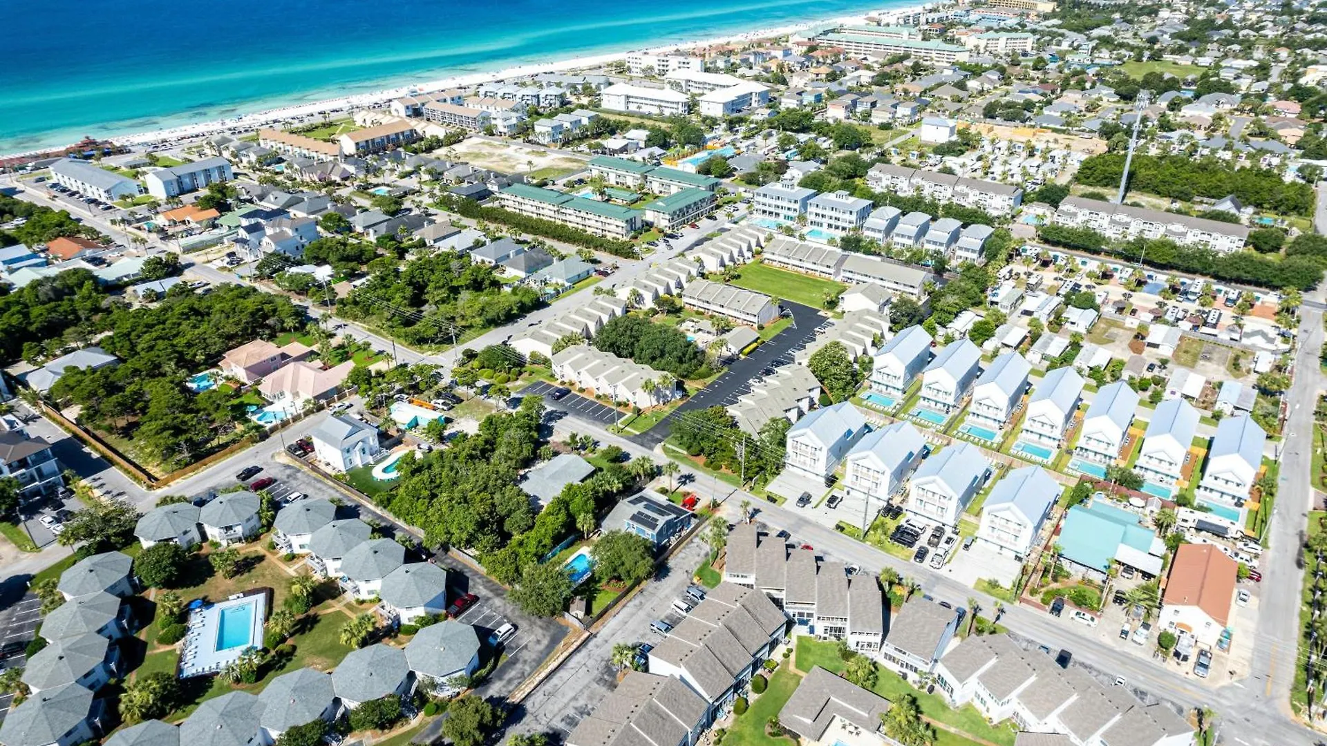 Apartment Sandpiper Cove 1082- By Holiday Isle Properties Destin